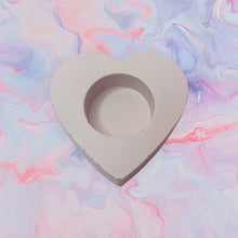 Load image into Gallery viewer, Heart Candle Holder