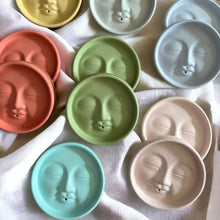 Load image into Gallery viewer, Moon Face Incense Holder